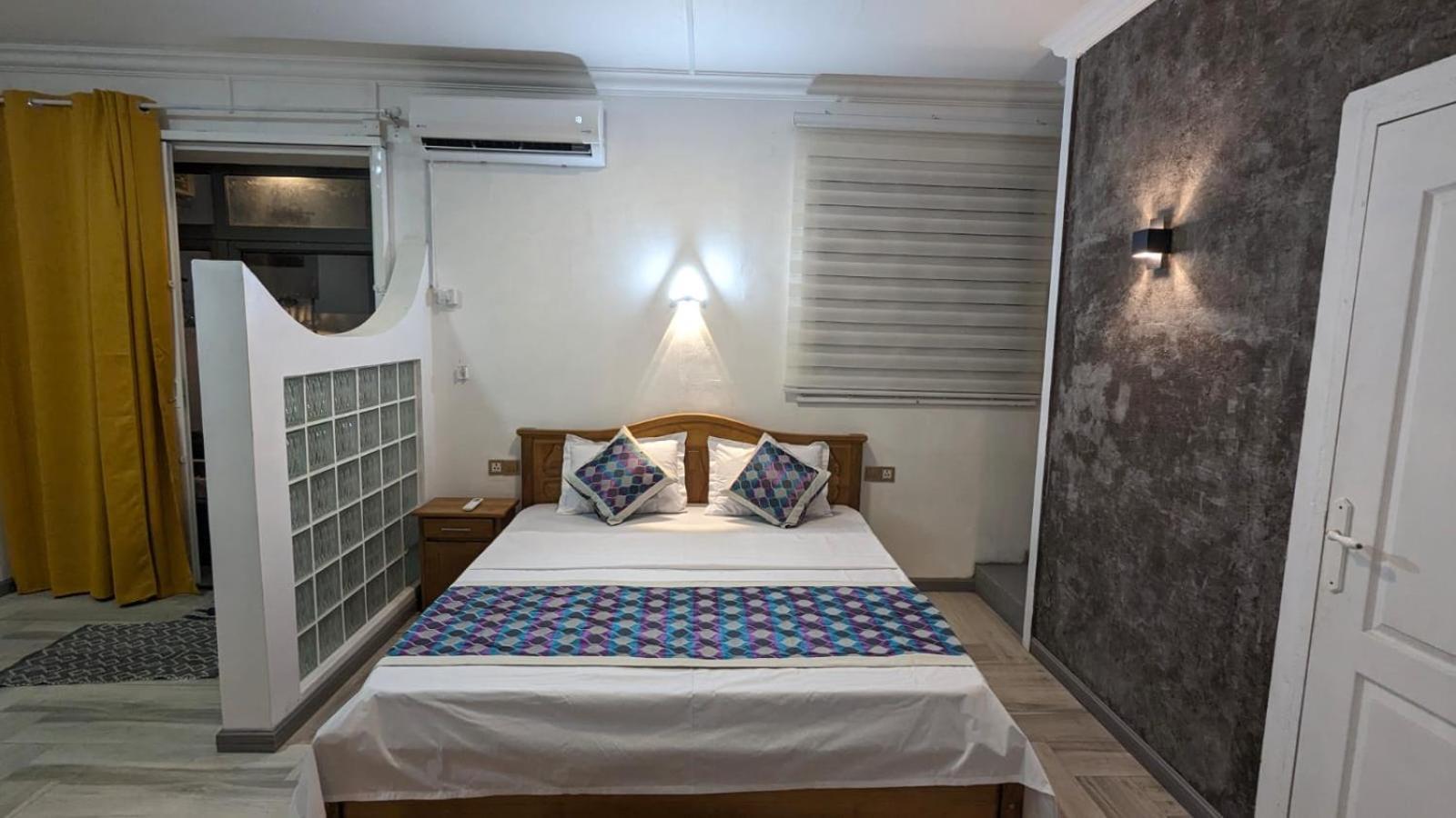 Happy House - Cosy Apartment With Private Pool And Walking Distance To Blue Bay Beach エクステリア 写真