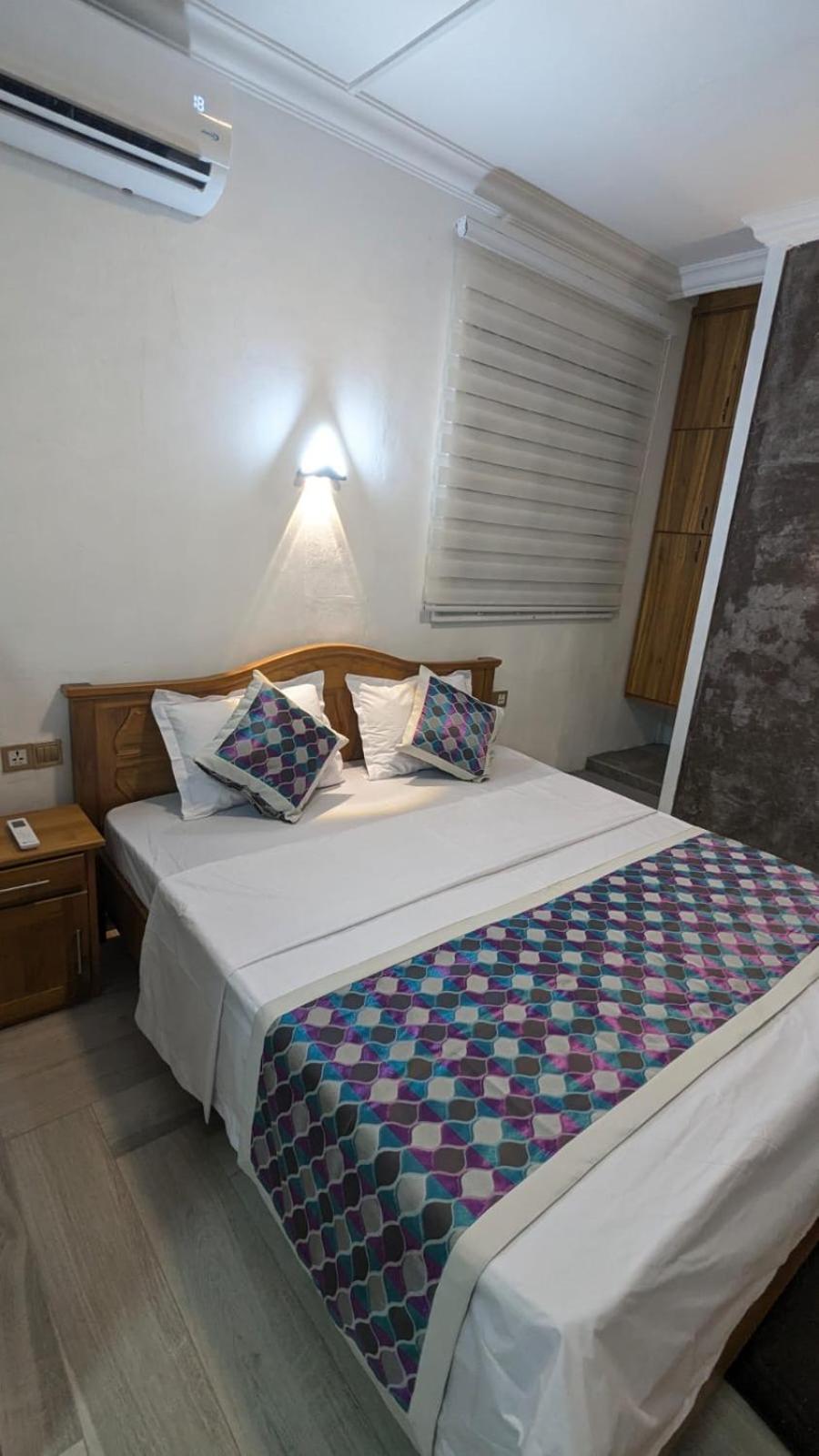 Happy House - Cosy Apartment With Private Pool And Walking Distance To Blue Bay Beach エクステリア 写真