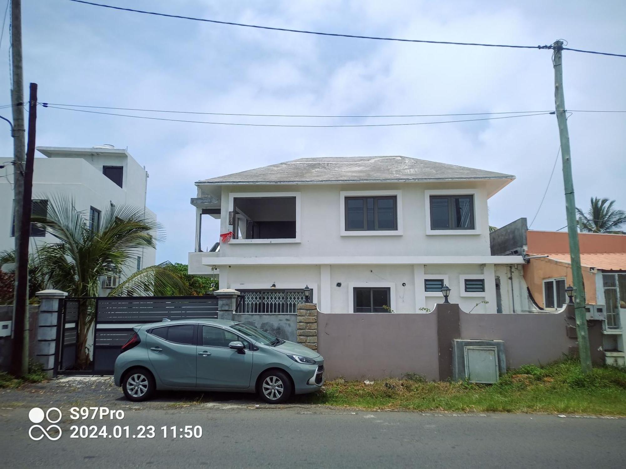 Happy House - Cosy Apartment With Private Pool And Walking Distance To Blue Bay Beach エクステリア 写真