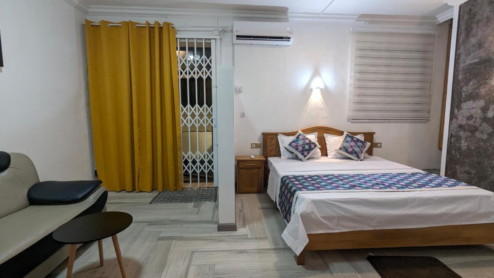 Happy House - Cosy Apartment With Private Pool And Walking Distance To Blue Bay Beach エクステリア 写真