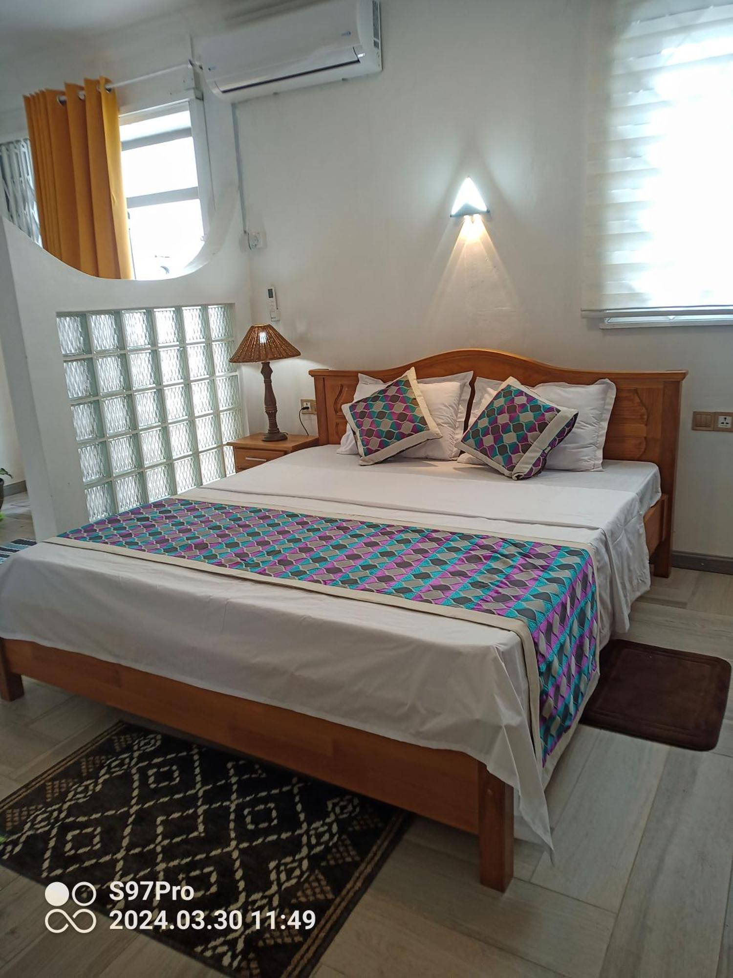 Happy House - Cosy Apartment With Private Pool And Walking Distance To Blue Bay Beach エクステリア 写真